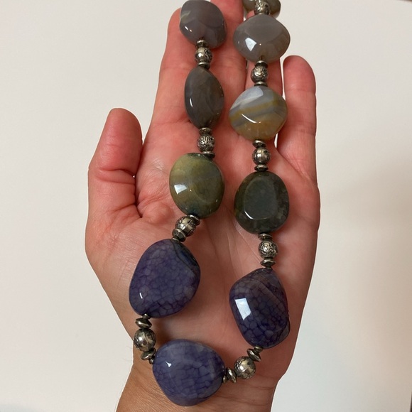Ursula K Handcrafted Artisan Agate and Sliver Necklace - Picture 6 of 12